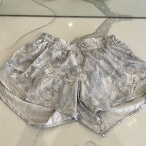Lululemon shorts size 8